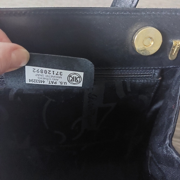 Salvatore Ferragamo Vara bow black suede bag. Top handle bag plus crossbody bag - Picture 10 of 13